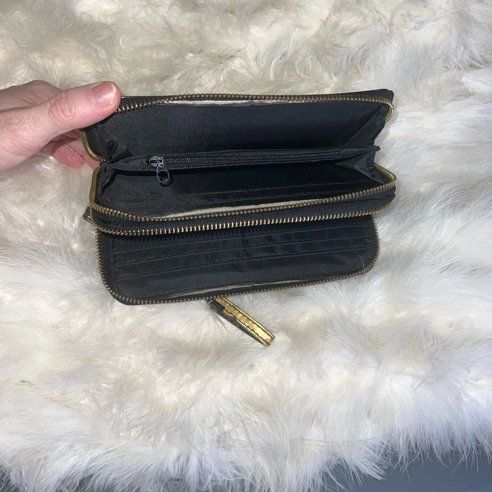 glossy wristlet